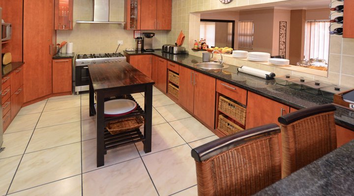 Balmoral Luxury Lodge