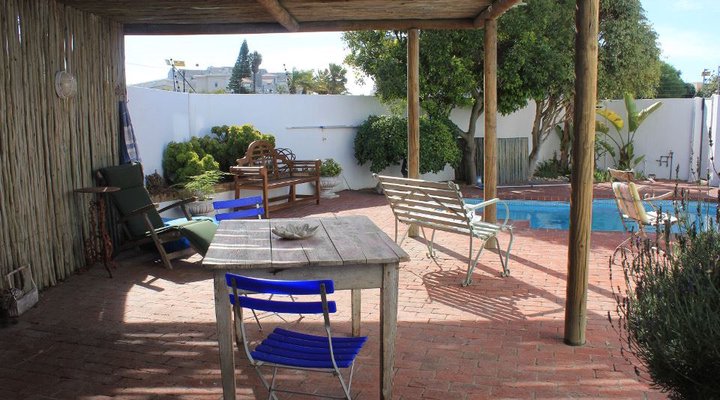 Beach house charm, Blouberg Beaches close by