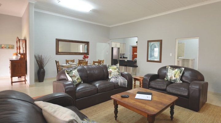 Poinsettia Family Cottage