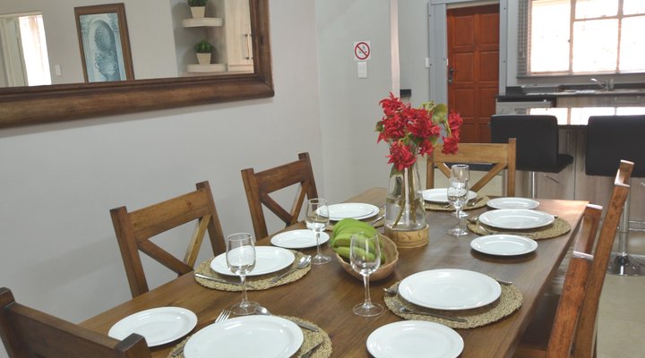 Poinsettia Family Cottage