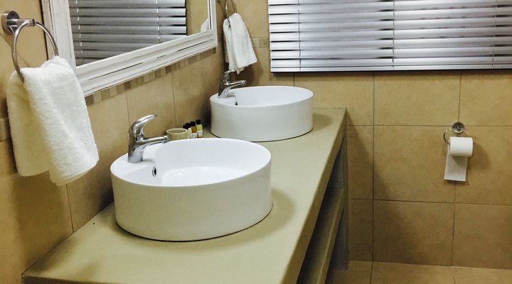 Poinsettia Family Cottage