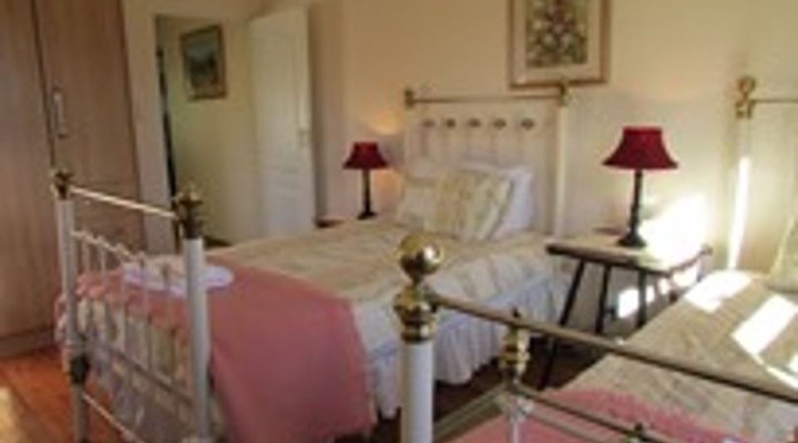 18A Eagles View House