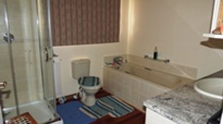 18A Eagles View House