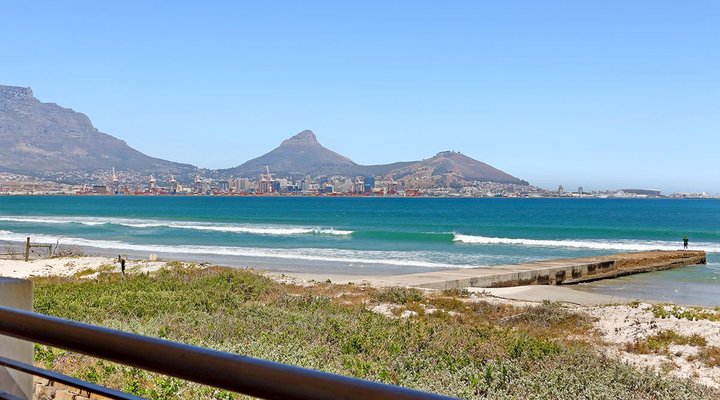 Leisure Bay 205