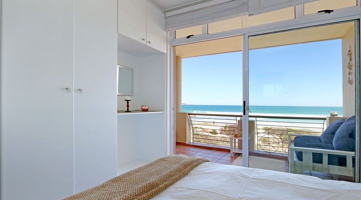 Leisure Bay 205