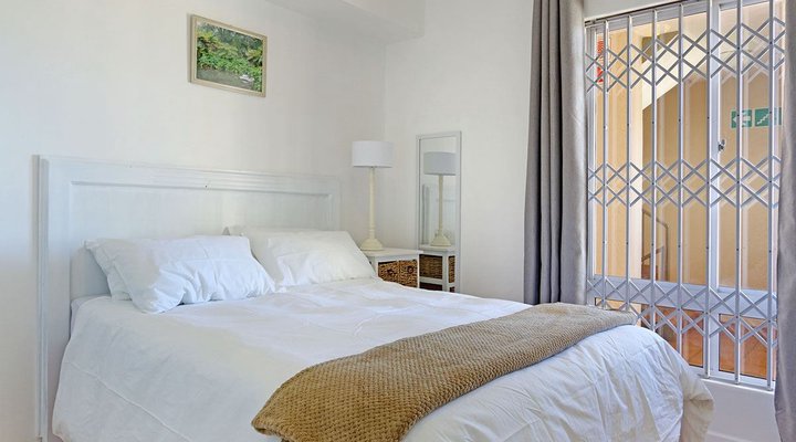 Leisure Bay 205