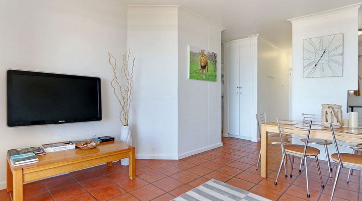 Leisure Bay 205