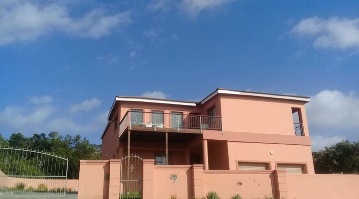The Shalom Holiday Home
