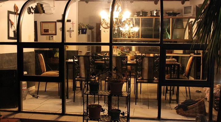 Helena's Guest House