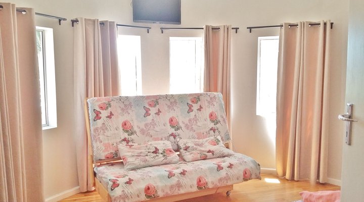 Fawlty Towers Afari Lodge 