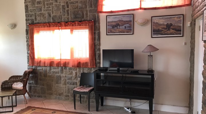 Neshiri Studio Apartment