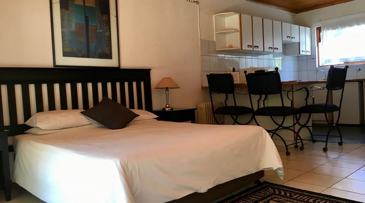 Roland's Rendezvous International Guest House