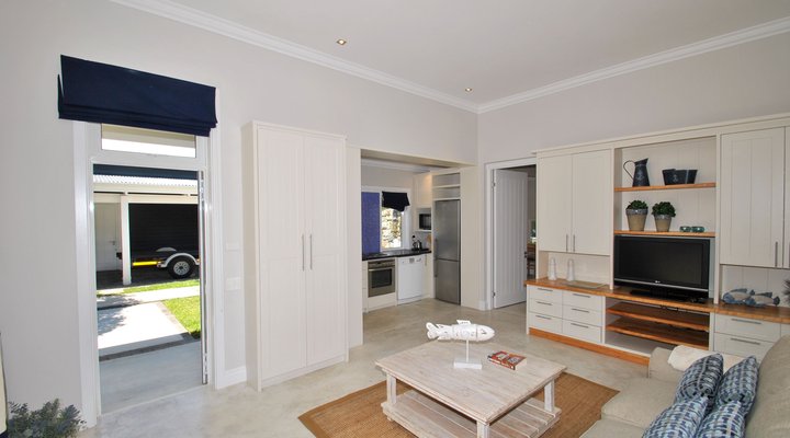 Luxury Garden Cottage