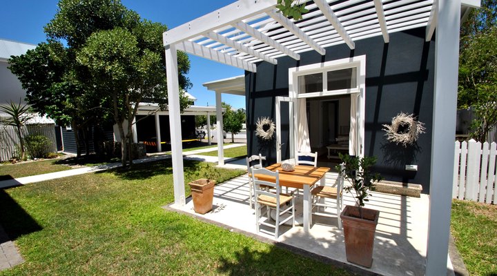 Luxury Garden Cottage