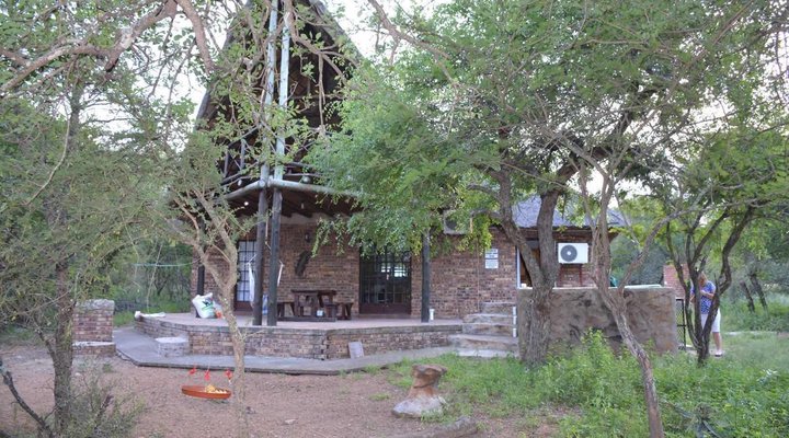 Mopani Manor