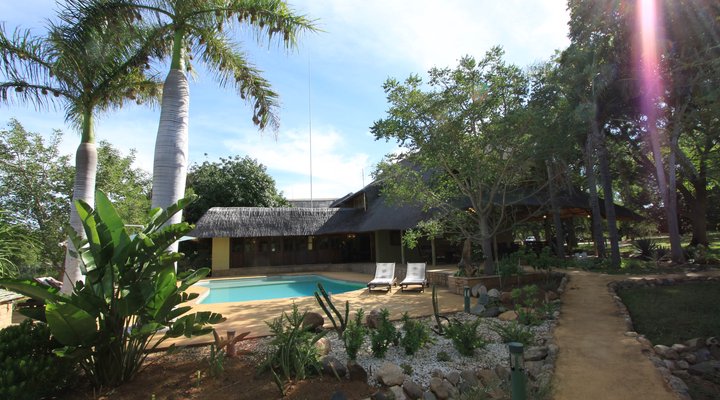 Kubu Safari Lodge