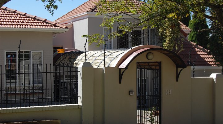 Hampton Court Guest House