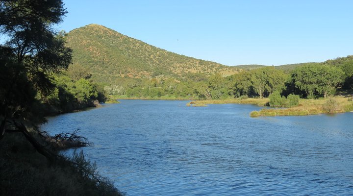 Thaba Noka River Lodge