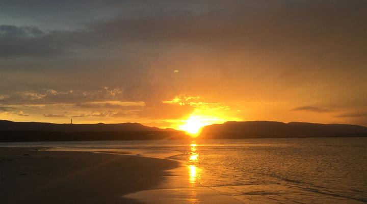 Big Cob Self-Catering Chalets 