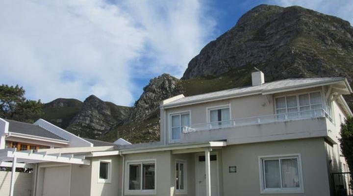 Kingfisher Beach House