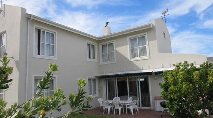 Kingfisher Beach House