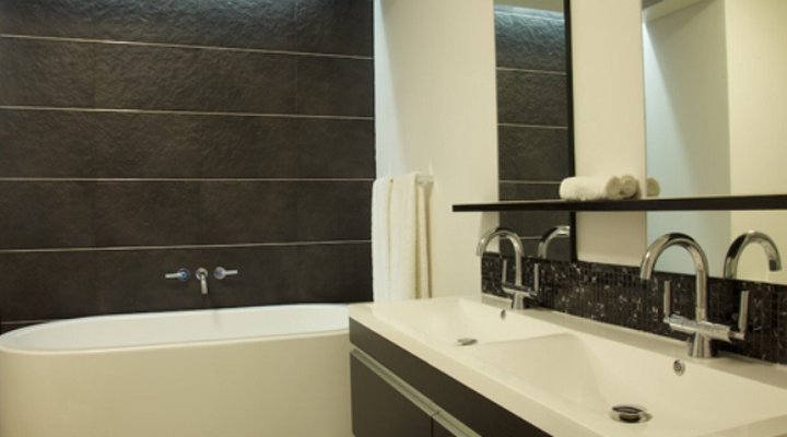 20 West Executive Apartments