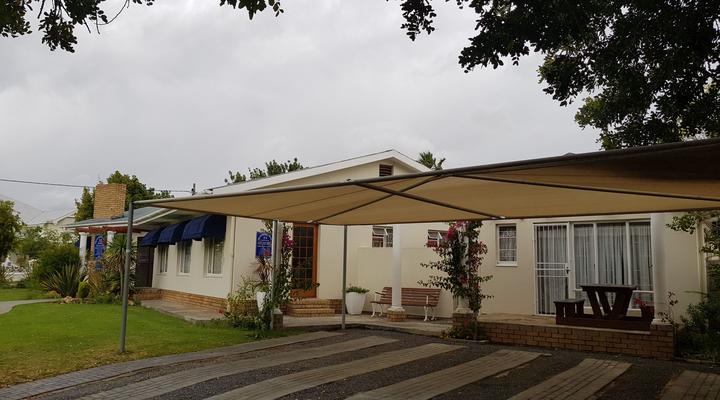 Swartberg Street Guest House