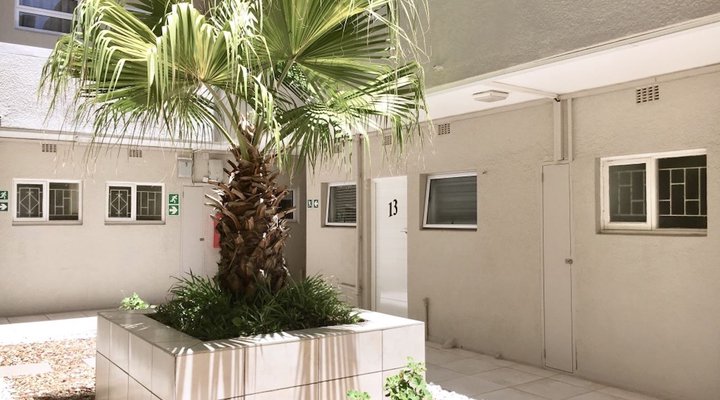 13 Sandringham Studio Beach Road 