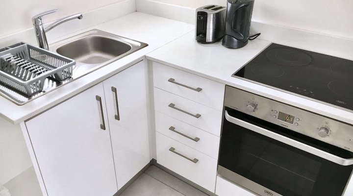 13 Sandringham Studio Beach Road 