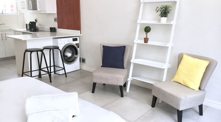 13 Sandringham Studio Beach Road 