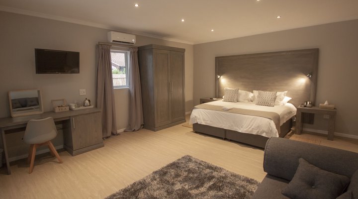 Ibhayi Guest Lodge- Lion Roars Hotels & Lodges