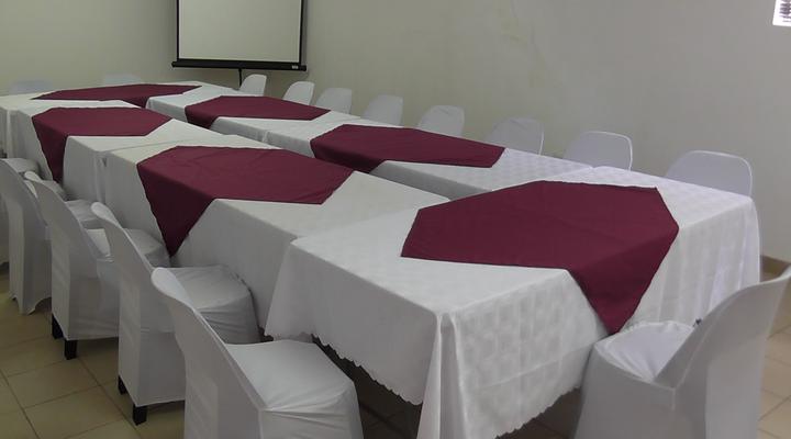 Stagger Inn Game Lodge