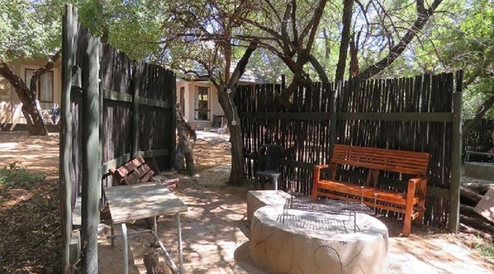 Chalet Pumba, Elephant Camp, Mabalingwe