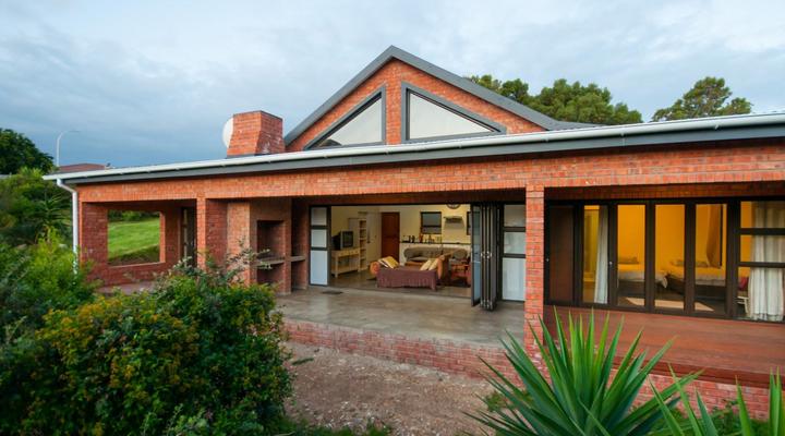 Jeffreys Bay Garden House