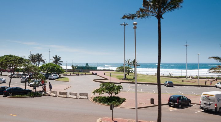 CzechaZulu on the Beach Apartments