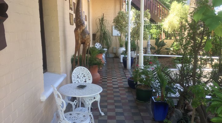 Bellevue Manor Guest House, Cottages, S/C Suites & Apartments