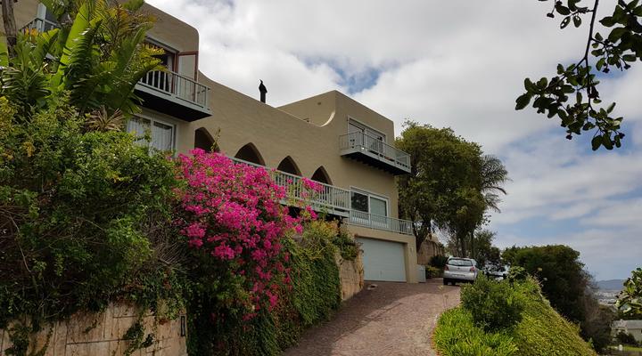 Paradise View Upmarket Apartment