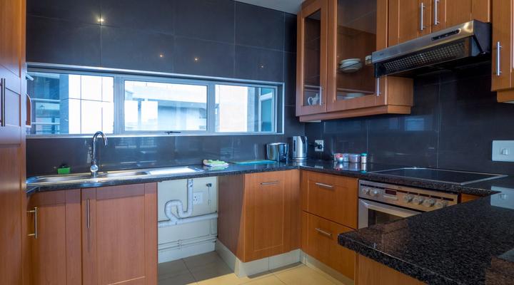 Beach Apartments- The Quays