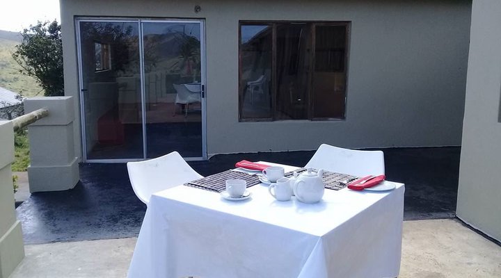 Hluhluwe Gate Safari Camp