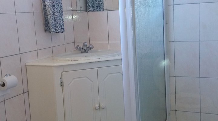 AAA ACCOMMODATION-Crawfy's Guest House