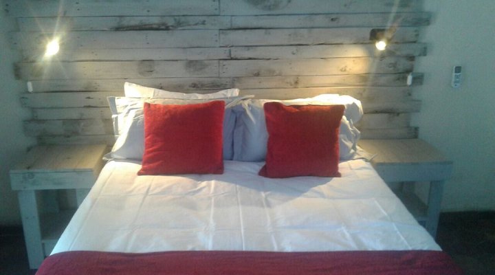 Traceys Guest House