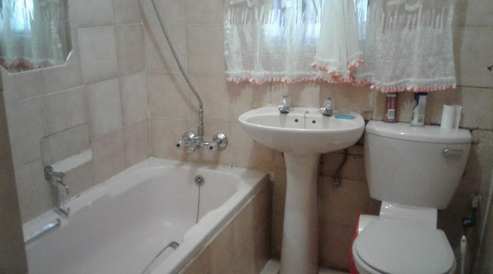 Hajies Bed & Breakfast 