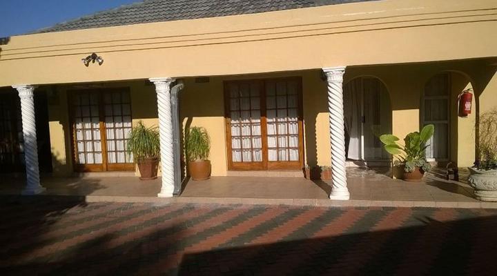 Hajies Bed & Breakfast 