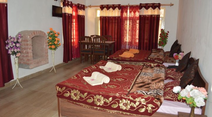 Hotel Noora Palace