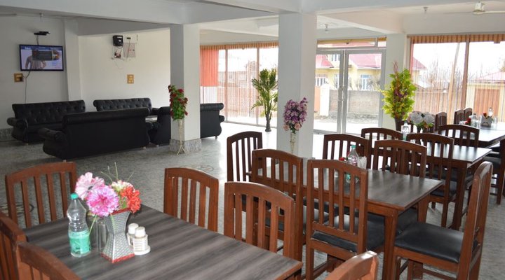 Hotel Noora Palace