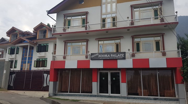 Hotel Noora Palace