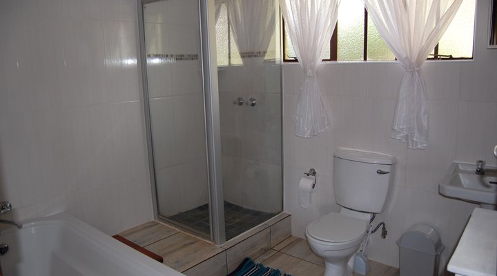 2 Night Gallery Inn Group Package