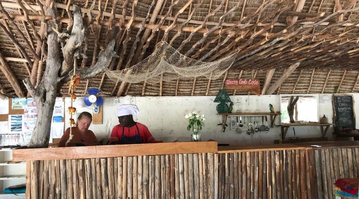 Merry Crab Beach Hotel