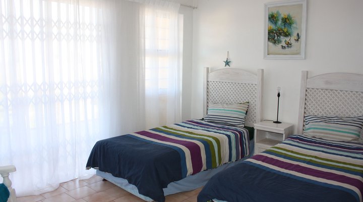 Uvongo Chalets