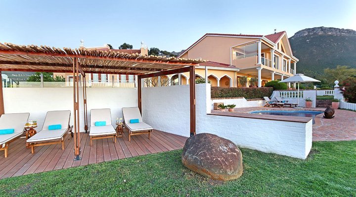 2 Night Apricot Gardens Boutique Package